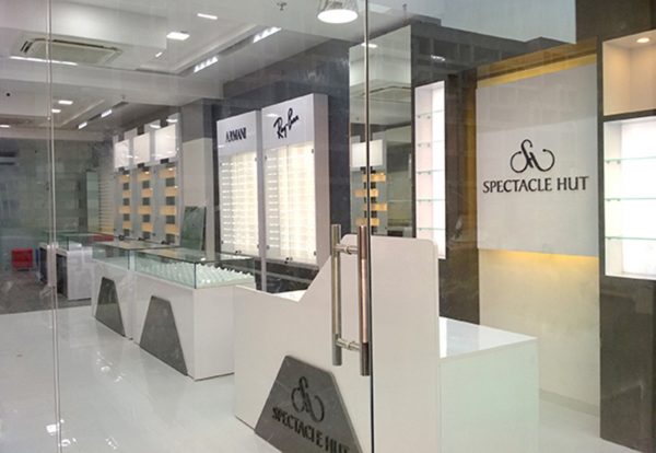 Latest optical showroom design